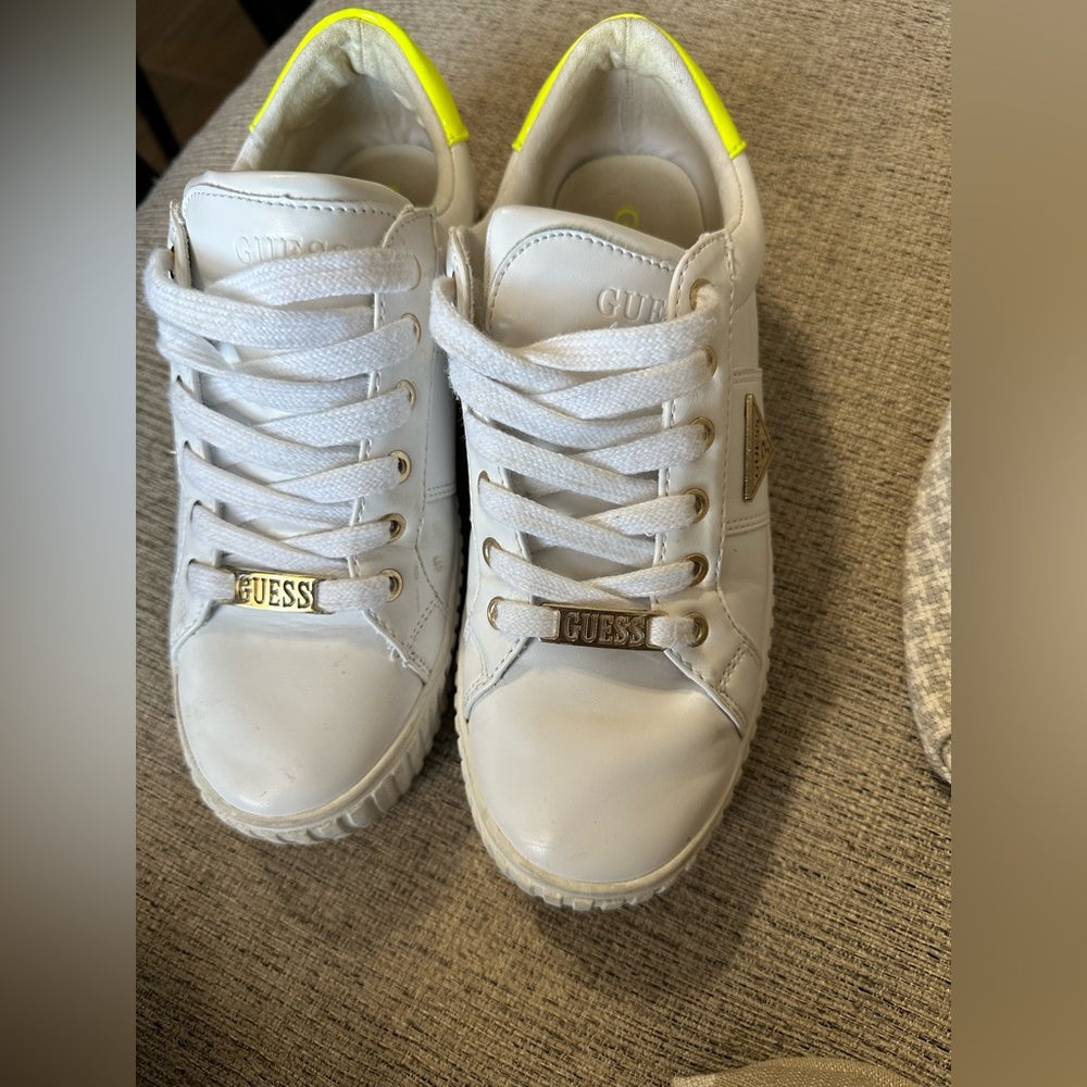 Guess sneakers - Picture 9 of 10